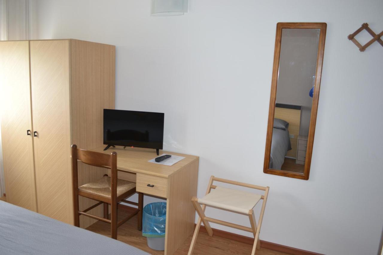 Garni Anna Hotell Besenello Exteriör bild