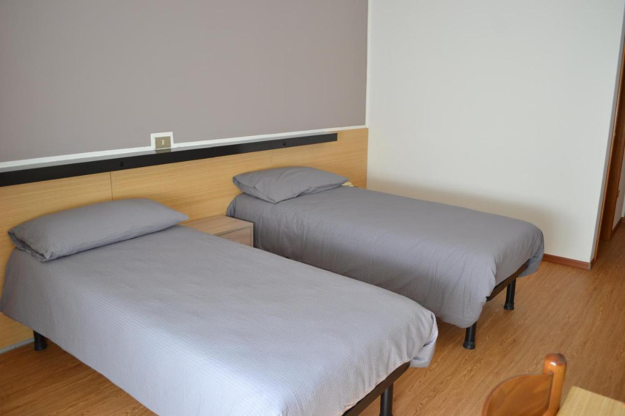 Garni Anna Hotell Besenello Exteriör bild