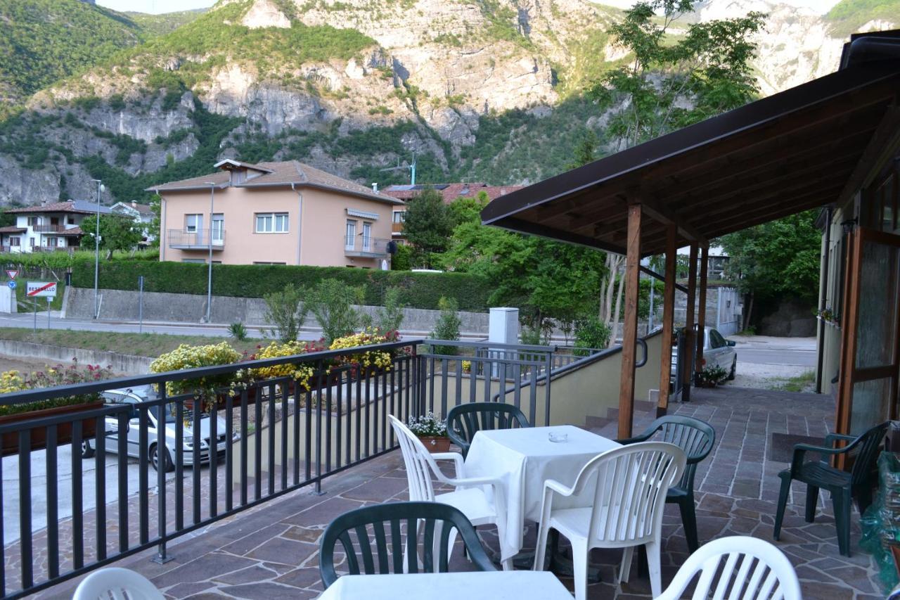 Garni Anna Hotell Besenello Exteriör bild